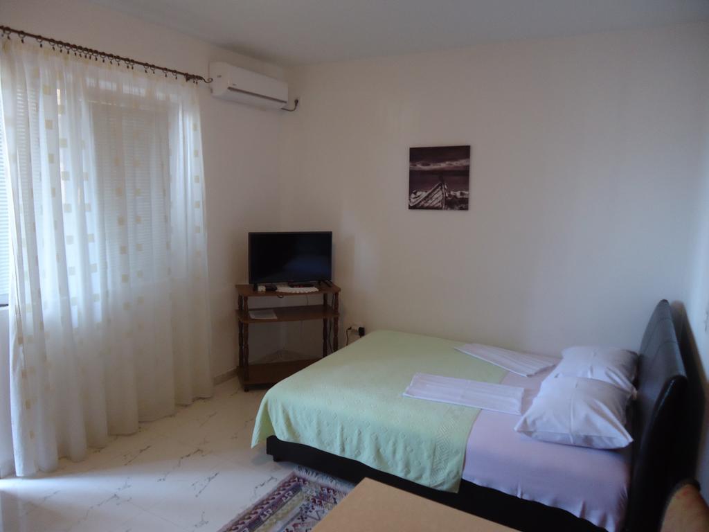 Apartments Villa Micunovic Herceg Novi Ngoại thất bức ảnh
