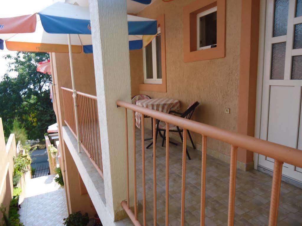 Apartments Villa Micunovic Herceg Novi Ngoại thất bức ảnh